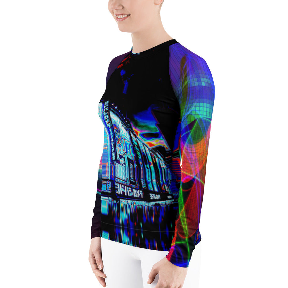 Saibāpanku Women's Action Top